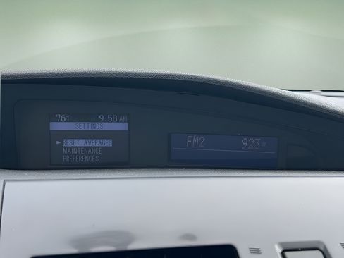 Used 2012 MAZDA MAZDA3 i Touring FWD image 25
