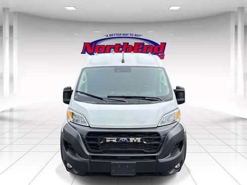 Used 2026 RAM ProMaster 2500 w/ Convenience Group FWD image 8