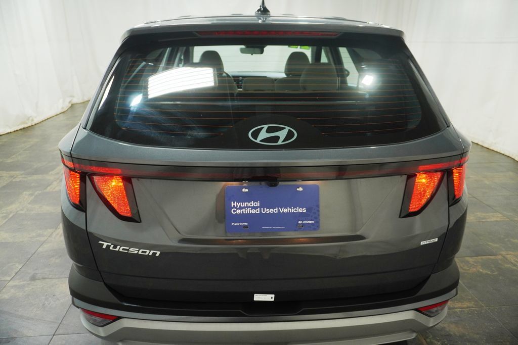Certified 2026 Hyundai Tucson SE AWD/4WD image 5