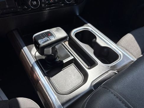 Used 2024 Chevrolet Silverado 1500 LT Trail Boss w/ Convenience Package II AWD/4WD image 17