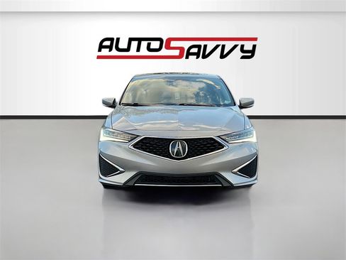 Used 2020 Acura ILX w/ Technology Package image 2