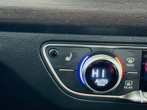 Used 2023 Audi Q5 2.0T Premium Plus w/ Premium Plus Package image 4