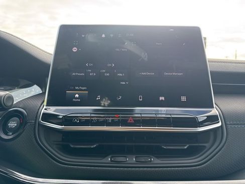 New 2026 Jeep Compass Latitude image 16