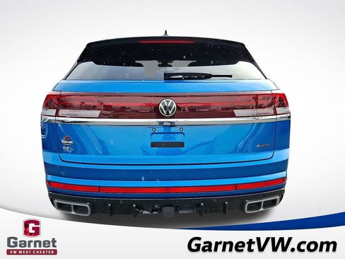 Certified 2024 Volkswagen Atlas Cross Sport SEL R-Line image 5
