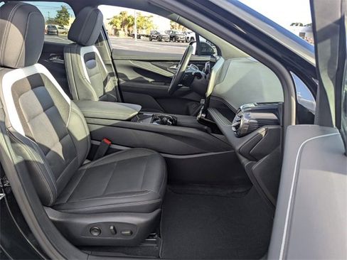 Used 2024 Chevrolet Blazer EV LT image 21