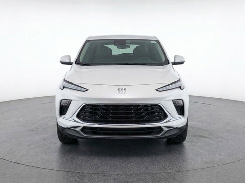 Used 2025 Buick Encore GX Preferred image 2