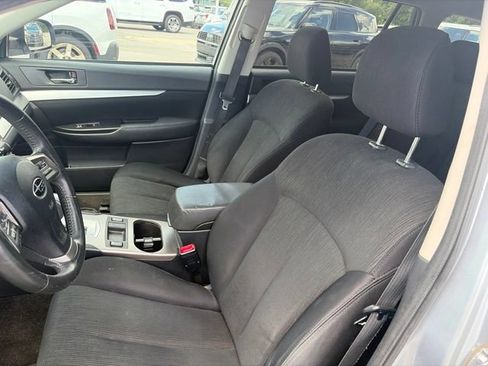 Used 2013 Subaru Outback 2.5i Premium AWD/4WD image 26