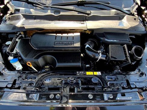 Used 2018 Jaguar E-PACE SE image 61