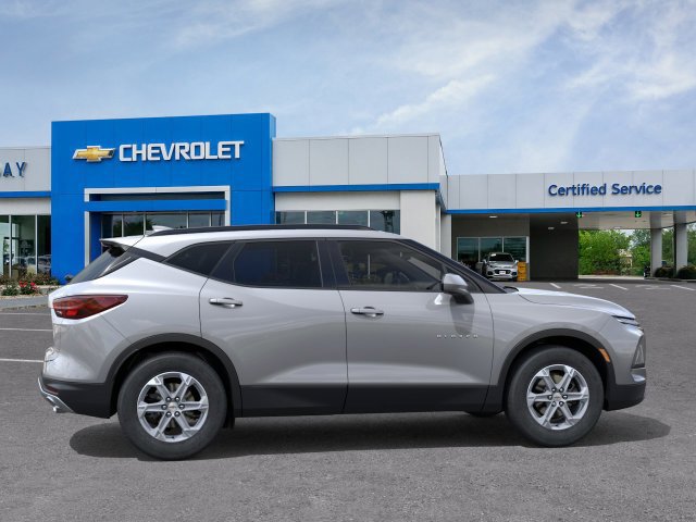 New 2026 Chevrolet Blazer LT w/ Convenience Package FWD image 5
