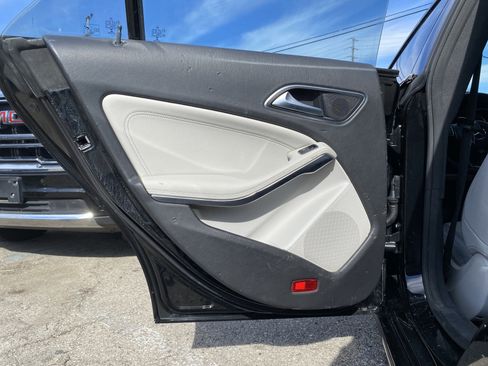 Used 2018 Mercedes-Benz CLA 250 image 17