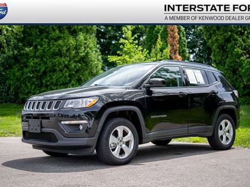 Used 2018 Jeep Compass Latitude AWD/4WD image 1