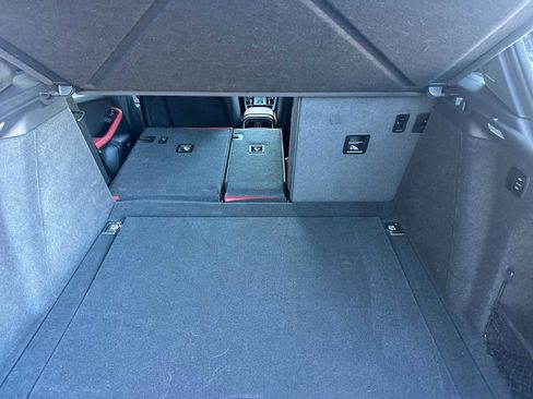 Certified 2025 Porsche Macan GTS image 16