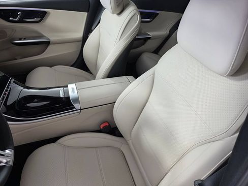 New 2026 Mercedes-Benz C 300 Sedan image 8
