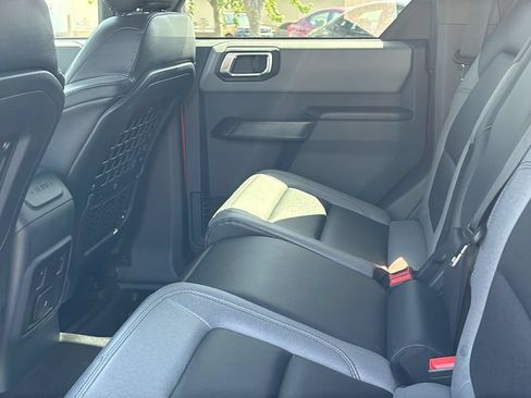 Used 2024 Ford Bronco Black Diamond AWD/4WD image 30