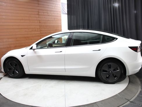 Used 2022 Tesla Model 3 Long Range image 9