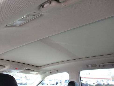 Used 2019 Volkswagen Atlas SEL Premium image 15