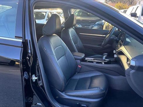 Certified 2024 Nissan Altima 2.5 SL image 9