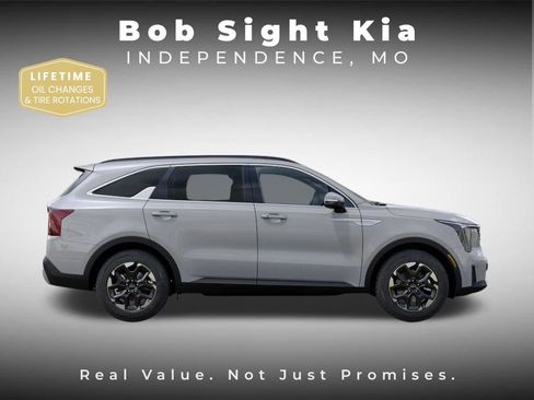 New 2026 Kia Sorento S FWD image 7