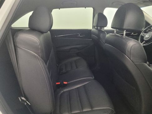Used 2018 Kia Sorento EX AWD/4WD image 19