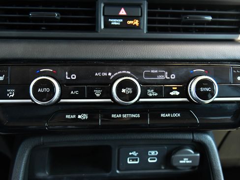 Used 2024 Honda Pilot EX-L image 26