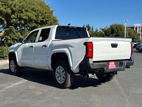 New 2026 Toyota Tacoma SR image 9