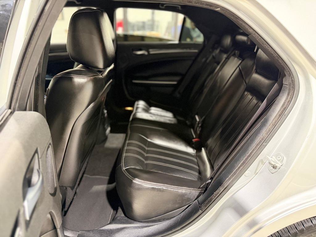 Used 2023 Chrysler 300 S RWD image 11