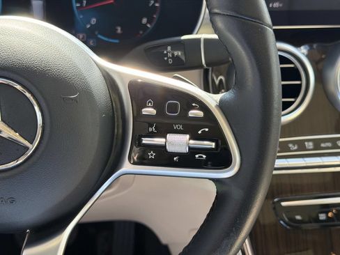 Used 2022 Mercedes-Benz GLC 300 image 24