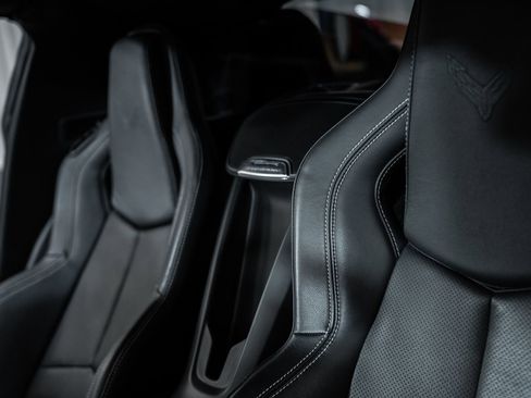 Used 2020 Chevrolet Corvette Stingray Coupe w/ 1LT RWD image 42