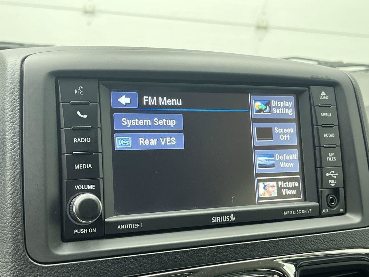 Used 2015 Chrysler Town & Country Touring-L w/ Driver Convenience Group FWD image 18