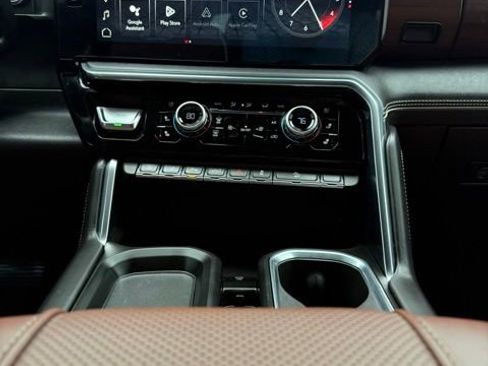 Used 2025 GMC Sierra 2500 Denali Ultimate image 30