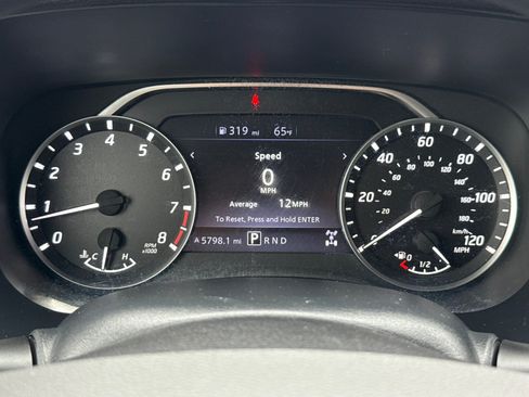 Used 2023 Nissan Frontier SV AWD/4WD image 32