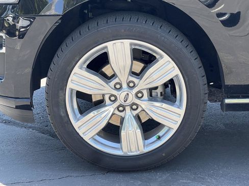 Used 2023 Ford Expedition Max Platinum AWD/4WD image 13
