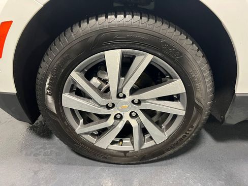 Used 2023 Chevrolet Equinox Premier image 20