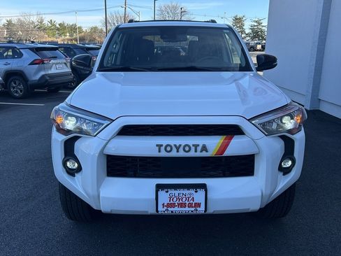 Certified 2023 Toyota 4Runner 40th Anniversary SE image 3