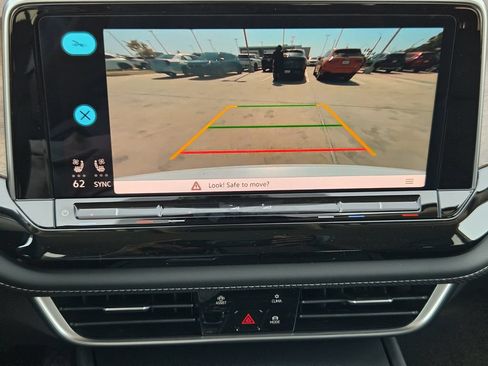 New 2026 Volkswagen Atlas SE FWD image 16