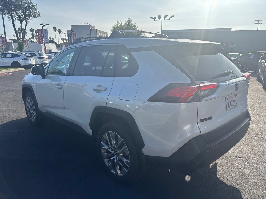Used 2023 Toyota RAV4 XLE Premium FWD image 6