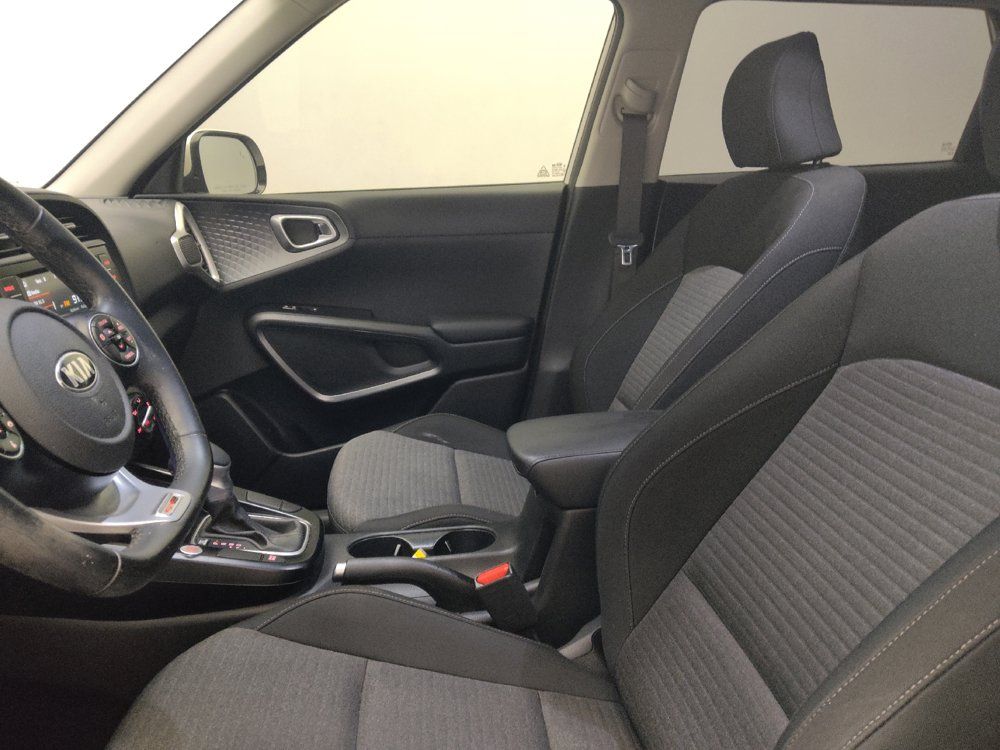 Used 2020 Kia Soul GT-Line w/ GT 2.0L Power Sunroof Package FWD image 17