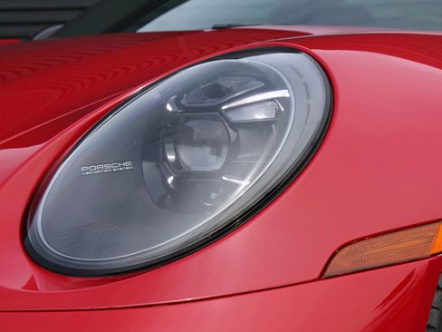 Certified 2022 Porsche 911 Targa 4 GTS image 13