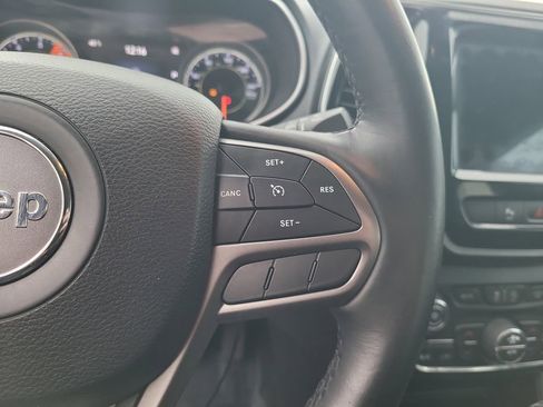 Used 2019 Jeep Cherokee Limited w/ Trailer Tow Group image 15