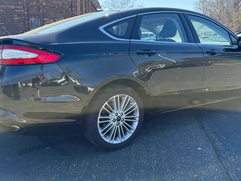 Used 2016 Ford Fusion SE w/ Equipment Group 202A AWD/4WD image 10