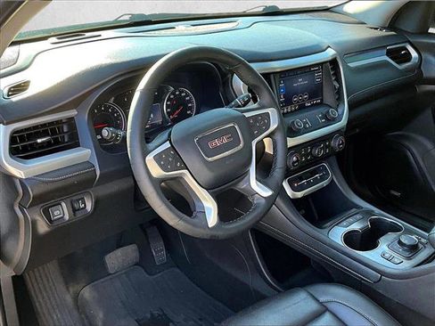 Certified 2023 GMC Acadia SLT w/ Elevation Edition image 11