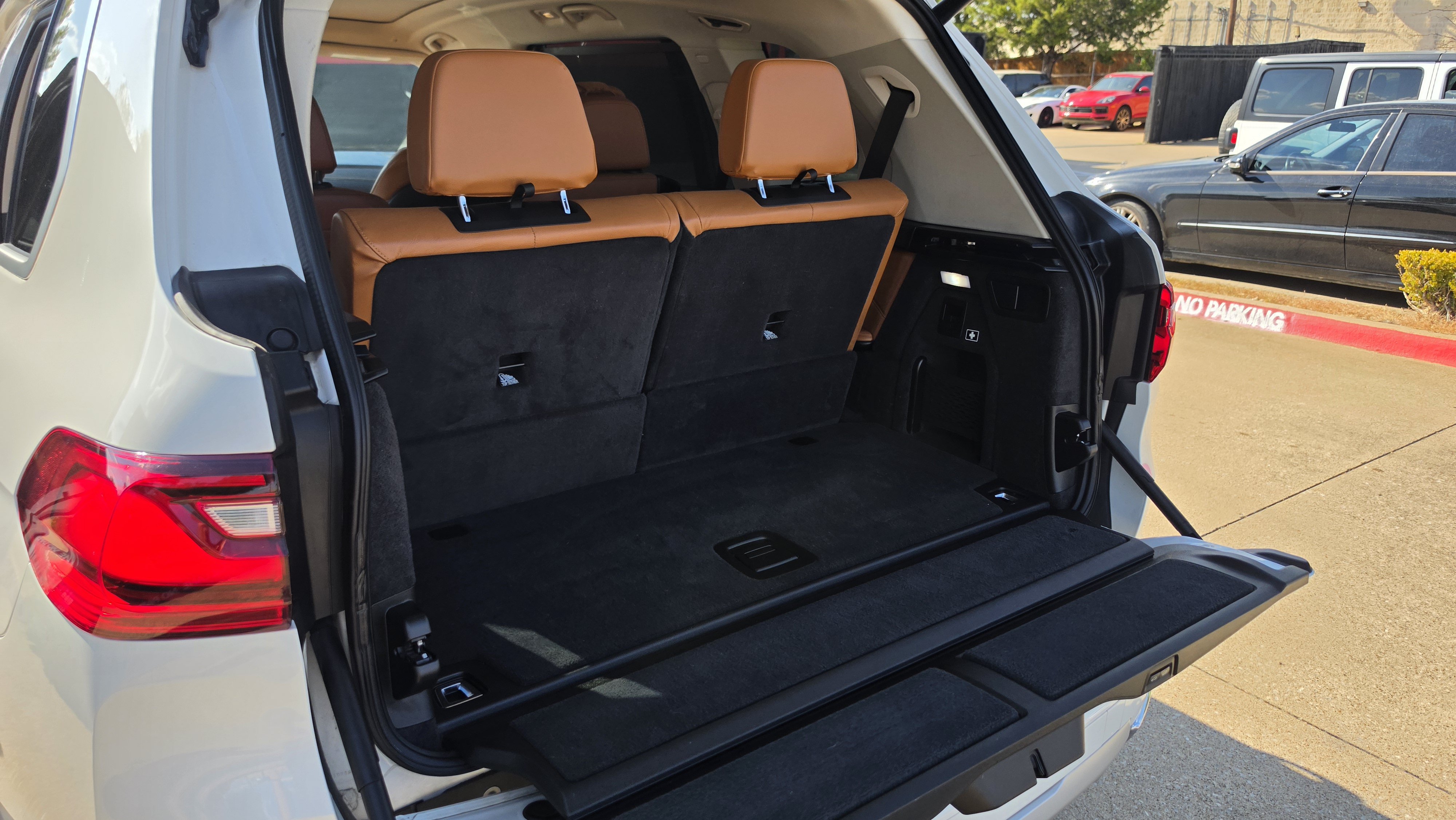 Used 2019 BMW X7 xDrive40i w/ Premium Package AWD/4WD image 20