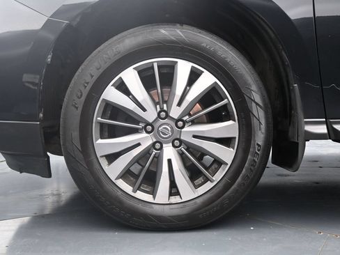 Used 2017 Nissan Pathfinder S AWD/4WD image 21