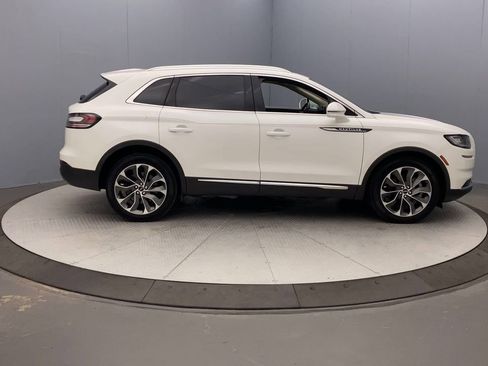 Used 2023 Lincoln Nautilus Reserve AWD/4WD image 6