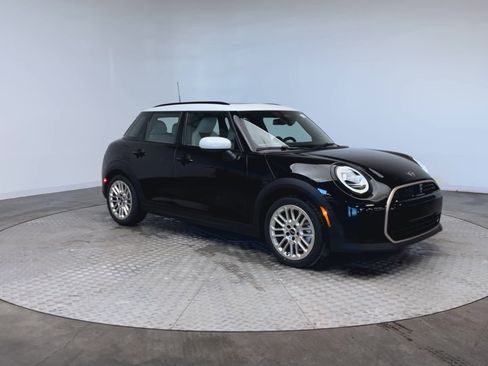 New 2026 MINI Cooper 4-Door Hardtop image 2