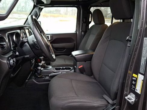 Used 2022 Jeep Wrangler Unlimited Sport image 15