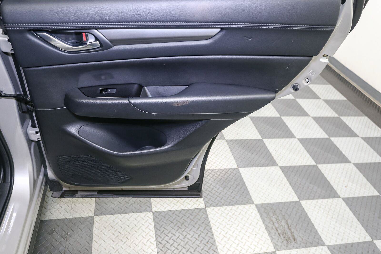 Used 2025 MAZDA CX-5 AWD 2.5 S w/ Select Package image 21