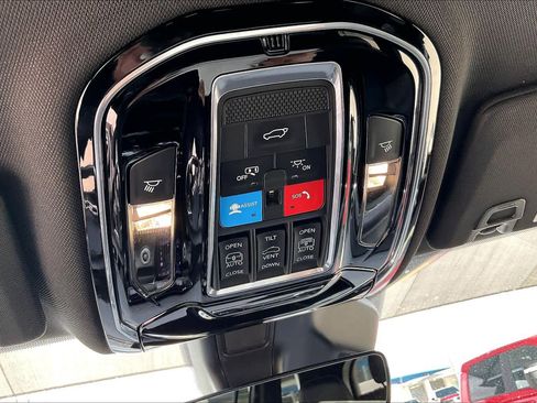 Used 2023 Jeep Grand Cherokee L Overland image 31