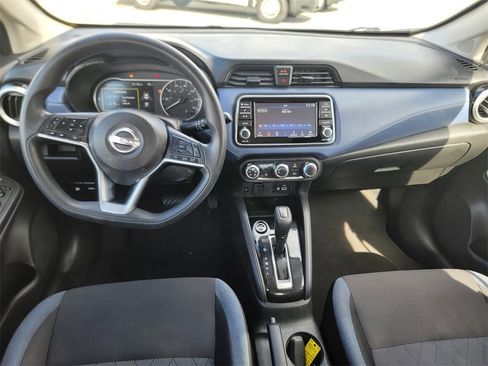 Used 2023 Nissan Versa SV image 18
