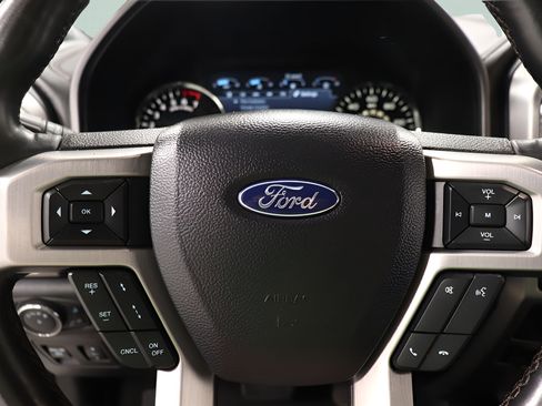 Used 2020 Ford F150 Platinum w/ Technology Package AWD/4WD image 13